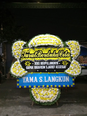 Papan Bunga Duka di Gunungsitoli Selatan